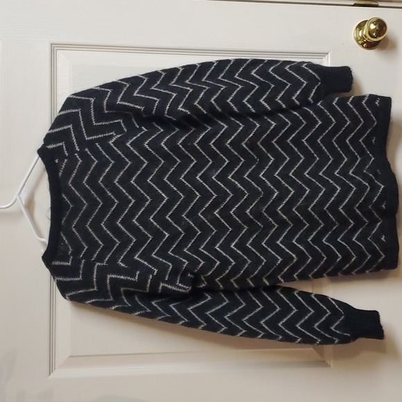 Sweater - Picture 3 of 3